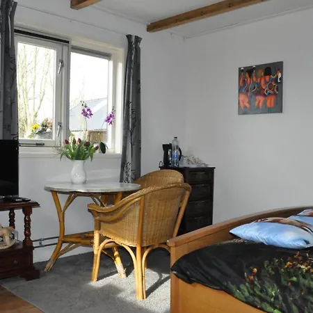 Warnstee 3* Wichmond