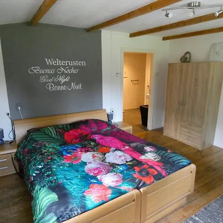 Warnstee Bed & Breakfast