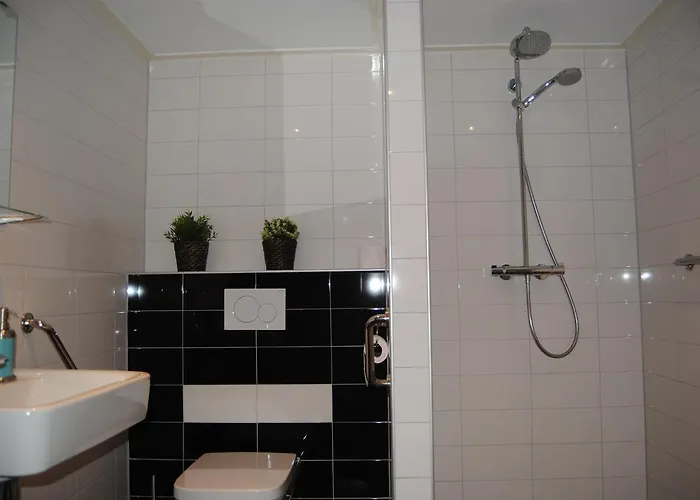 Alojamento de Acomodação e Pequeno-almoço Warnstee 3*