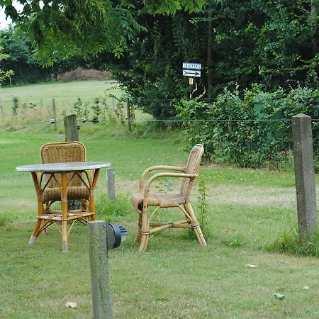 Warnstee Bed and breakfast