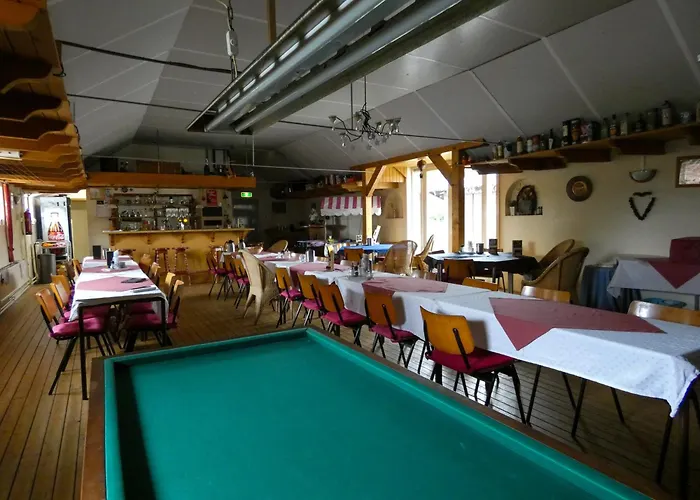 Warnstee 3* Wichmond